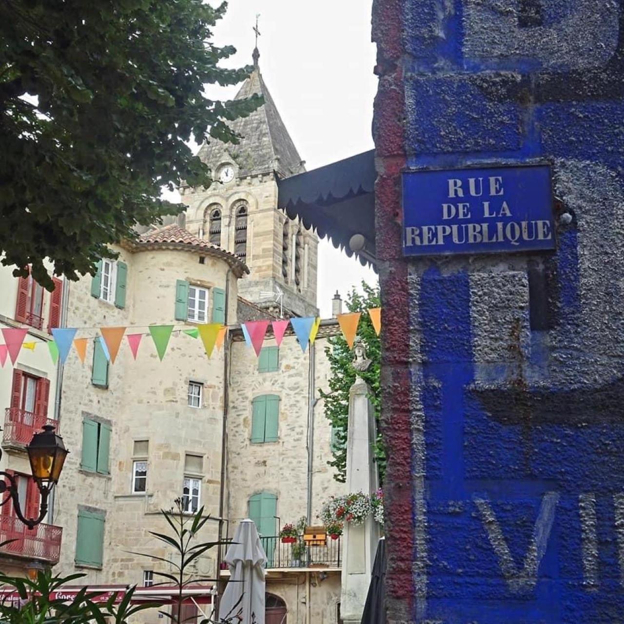 Emerveillez-Vous En Ardeche Privas Buitenkant foto